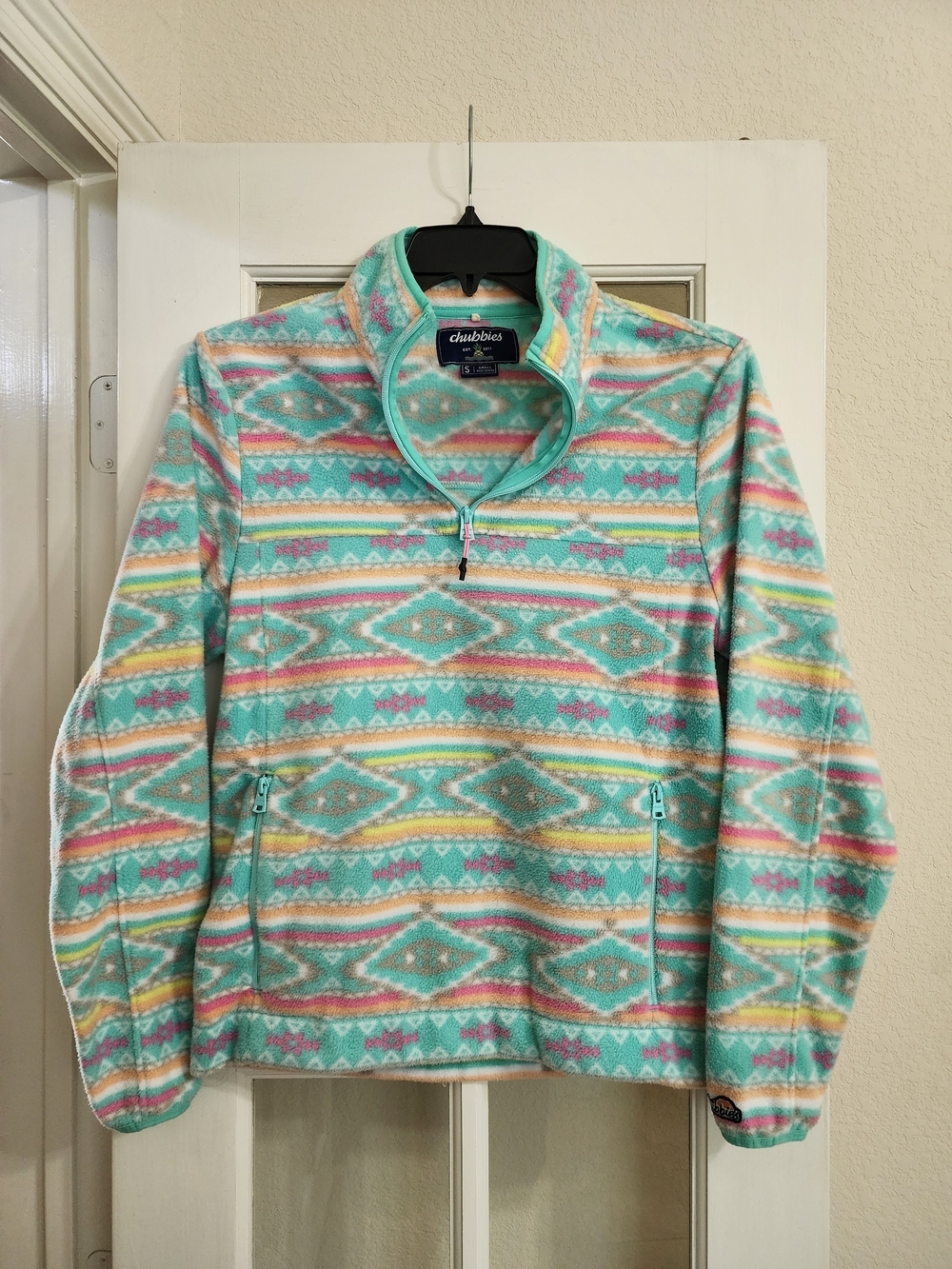 Chubbies Boomshakalaka Women’s Aztec Fleece Quarter Zip Pullover Small